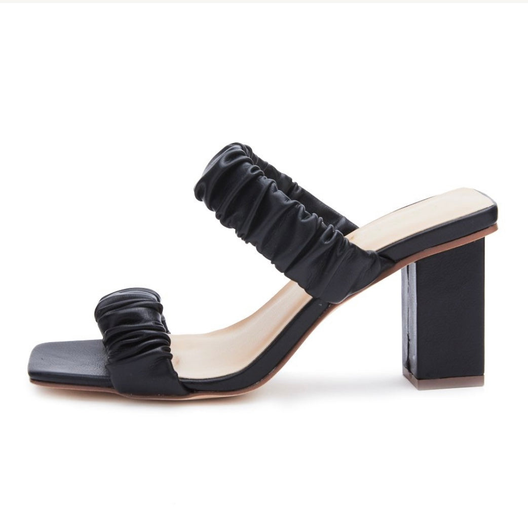 Matisse First Love Heeled Sandal (Black) – Momni Boutique