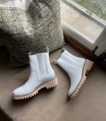 Matisse Chase Chelsea Boots- White